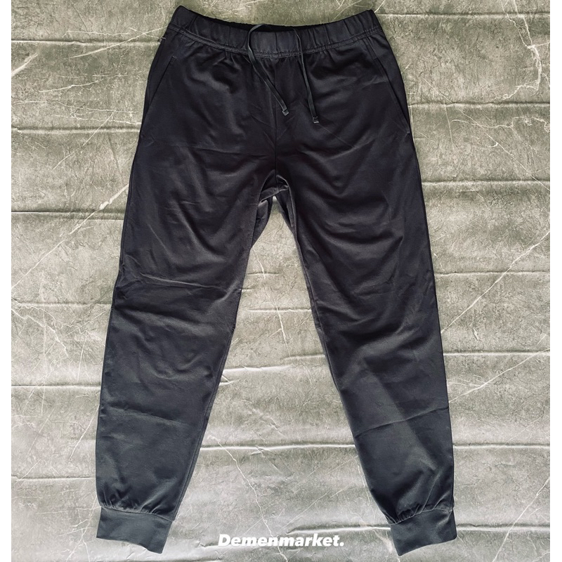 Uniqlo JoggerPants Basic - Black