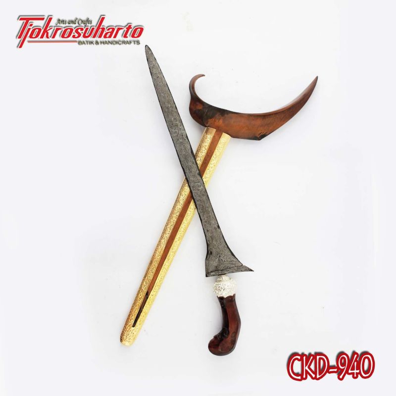 Keris Sepuh Lurus Pamor Udan Emas