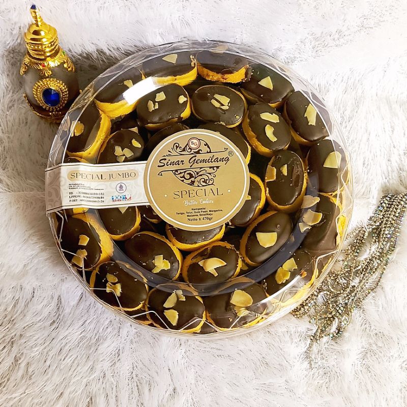 

Cookies Coklat Spesial Premium Class Netto 470 Gram