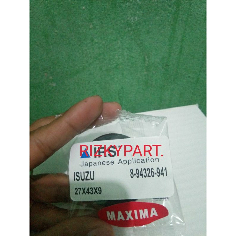 OIL SEAL TRANSMISI PERSNELING VERSNELING DEPAN ISUZU PANTHER 2.3 2.5CC IRS