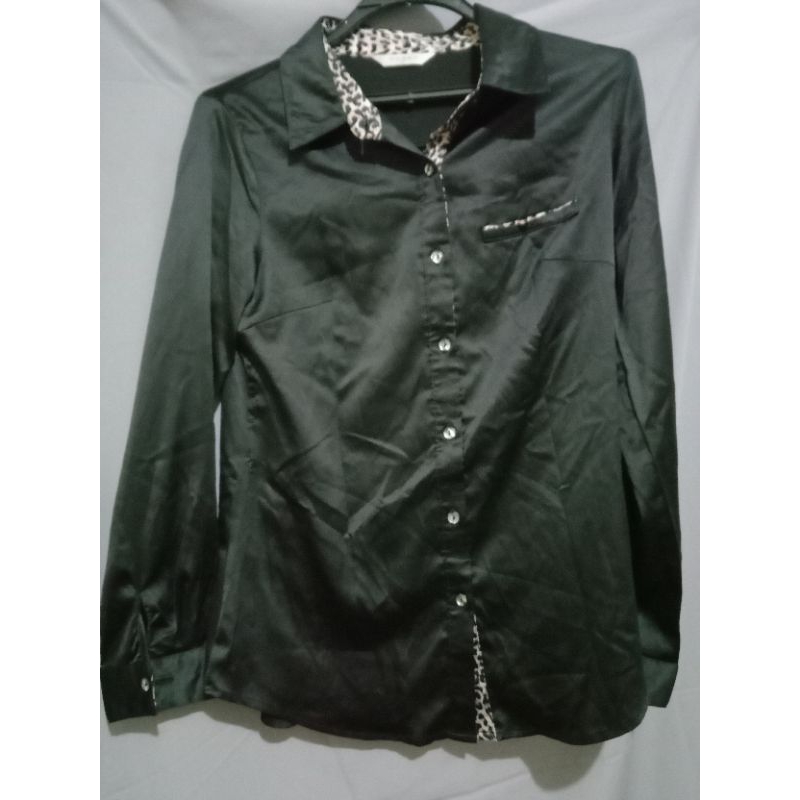 PRELOVED Kemeja Motif Macan