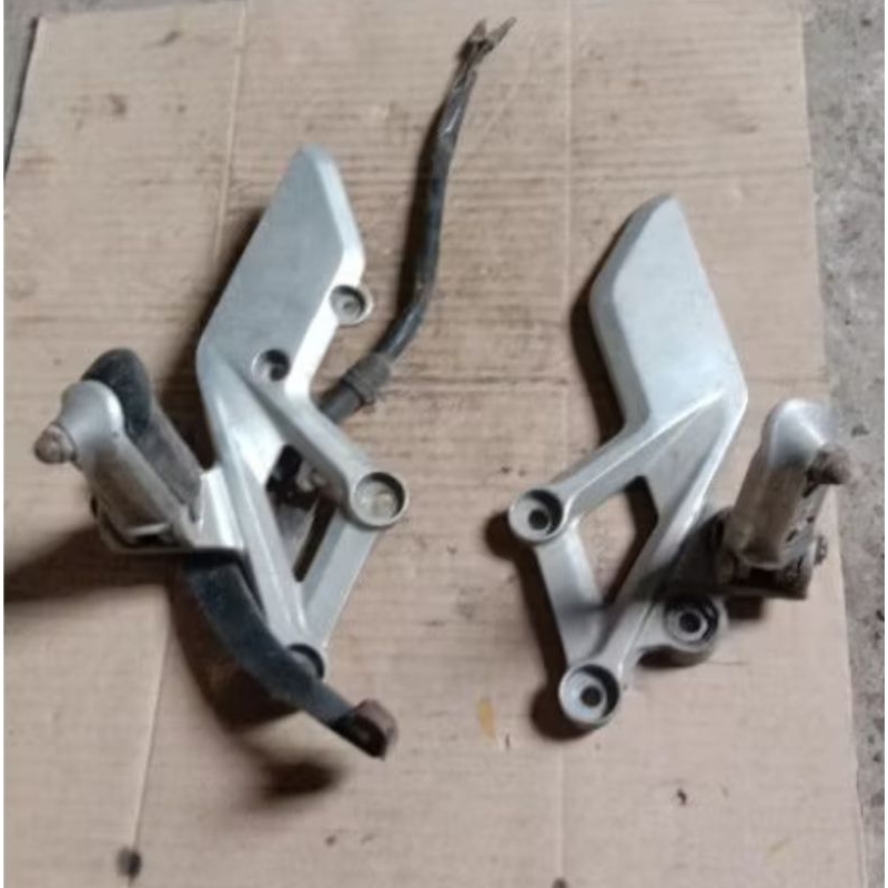 Footstep depan 2nd ori cbr150r k45a lokal