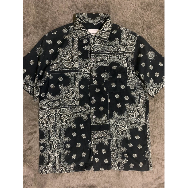 kemeja Paisley vivastudio