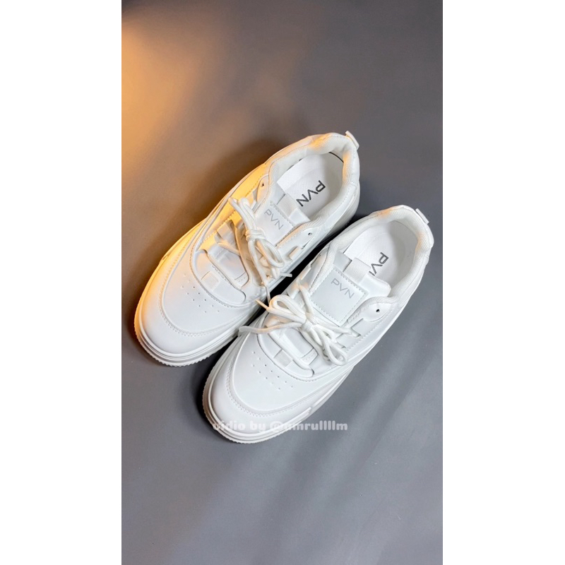 Sepatu pvn jeno putih