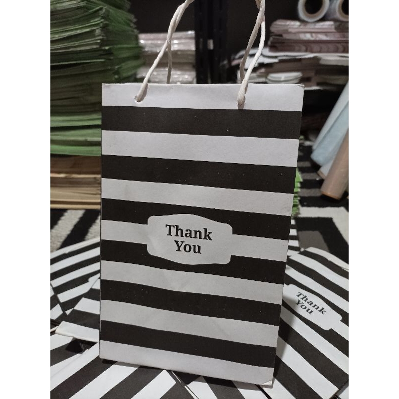 

sale paperbag salur 16-16-25cm 12pcs