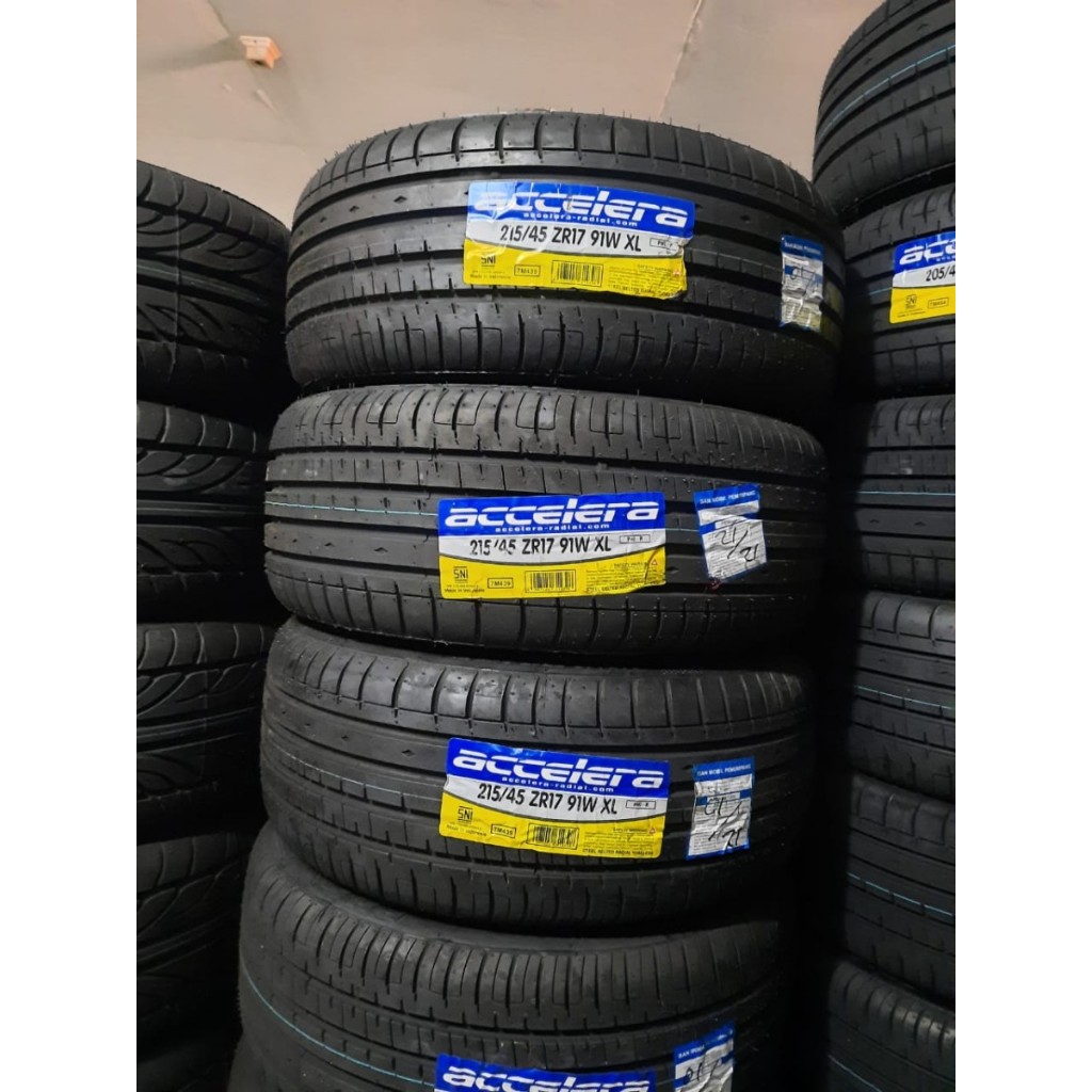 BAN MOBIL STANDAR CITY AVANZA R17 TYPE ACCELERA PHI-R 215 45 R17 TUBLESS