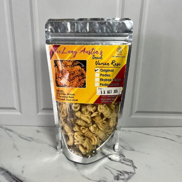 

cemilan Mie Gulung Pedas Manis Daun Jeruk