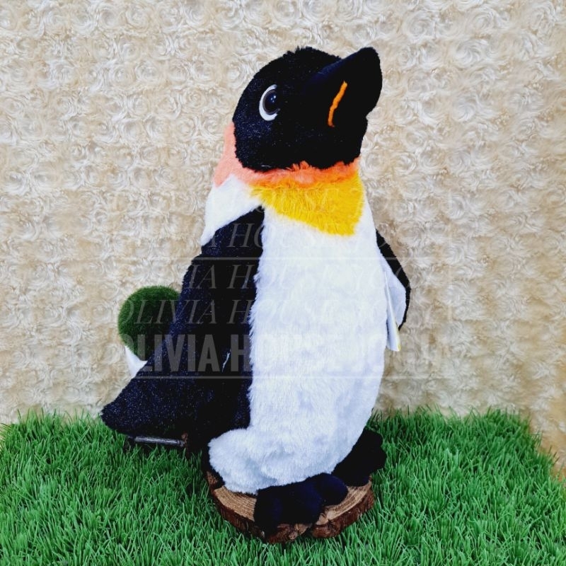 Boneka Penguin Hitam Dada Putih Boneka Penguin Paruh Kuning Oren Boneka Penguin Mata Keras