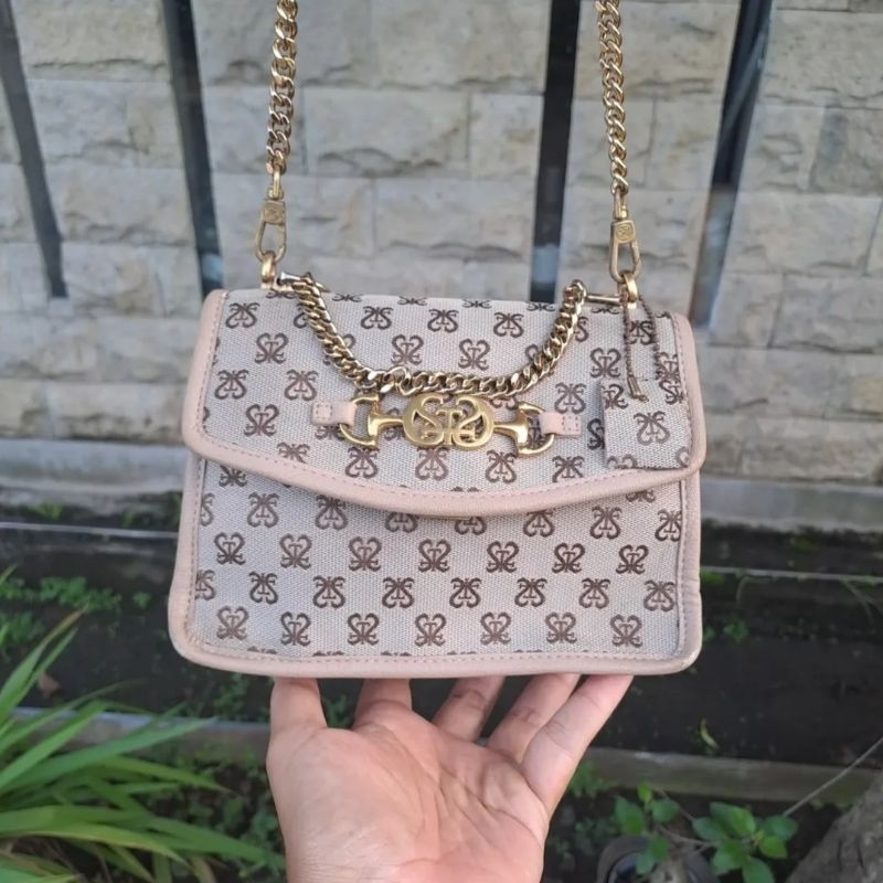 Tas sling staccato cakep