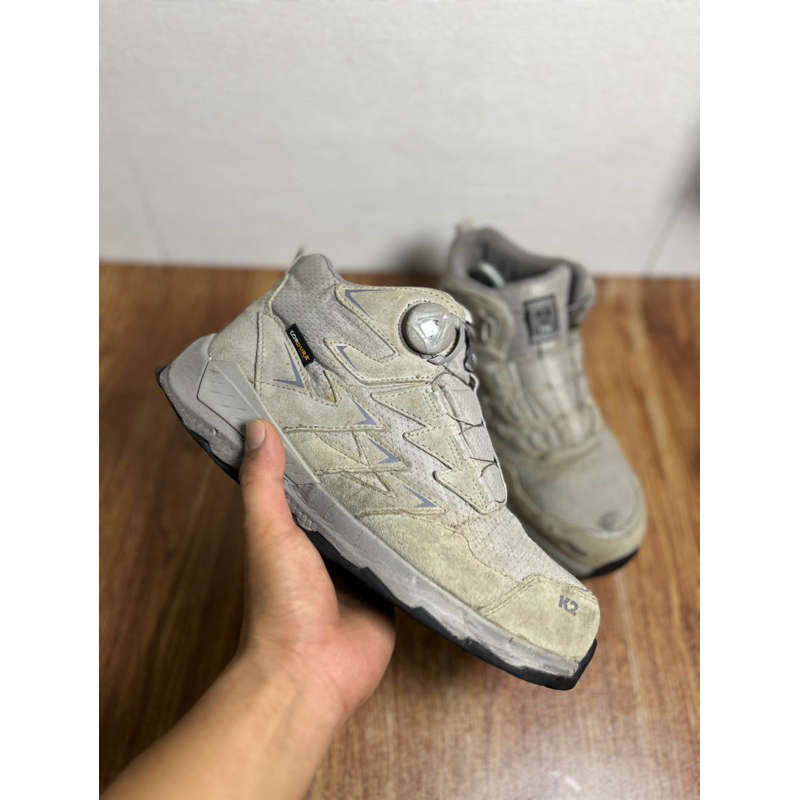 Sepatu gunung second original k2