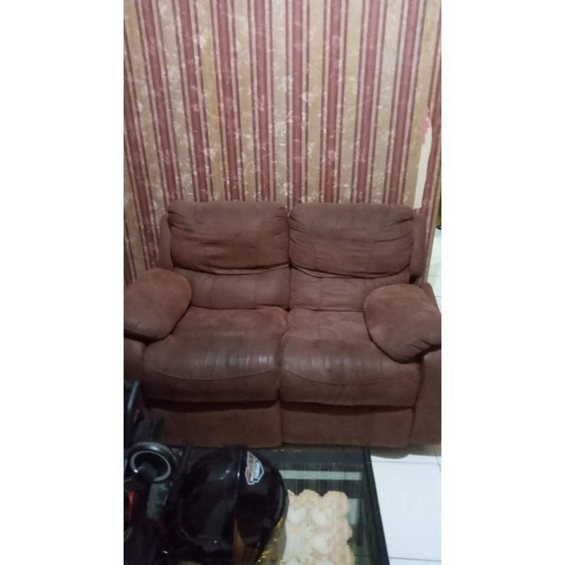 Sofa Cheers