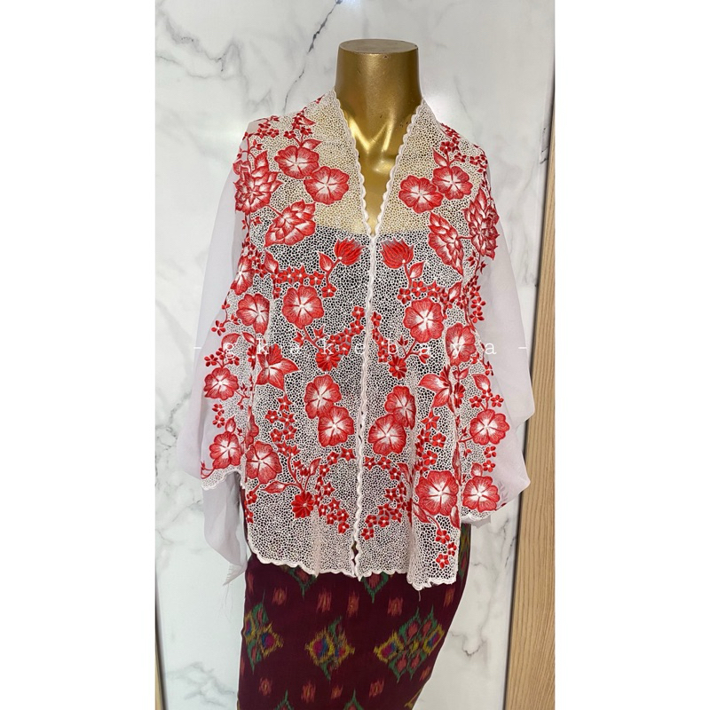 KEBAYA BORDIR BUNGA PUTIH / KAIN KEBAYA / KEBAYA BALI