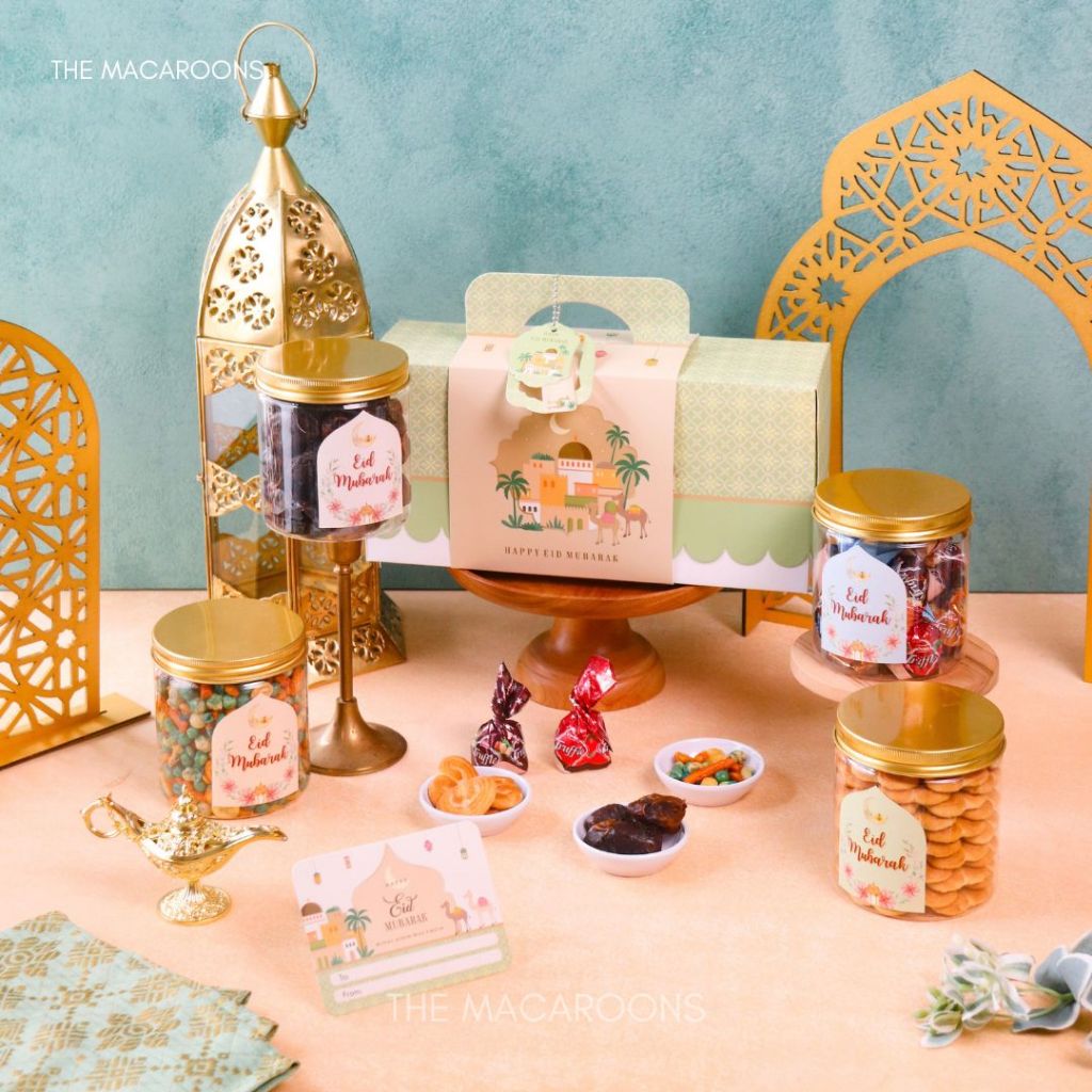 

Hampers Lebaran Idul Fitri isi 3 Jar Kue Kering - Parcel Souvenir Hadiah Eid Mubarak