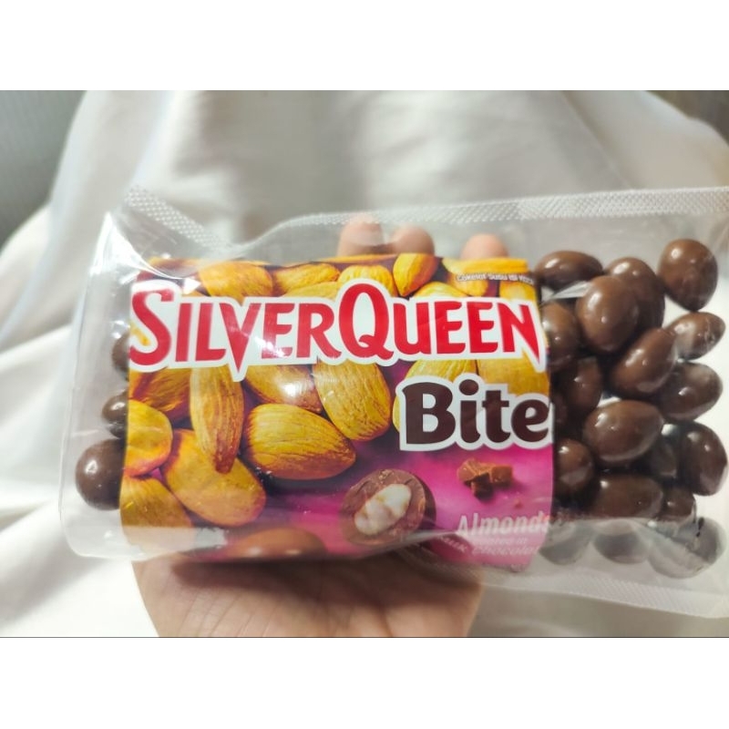 

SILVERQUEEN BITES ALMOND / SILVER QUEEN BITES MEDE / SILVERQUEEN KILOAN / COKELAT SILVERQUEEN KILOAN