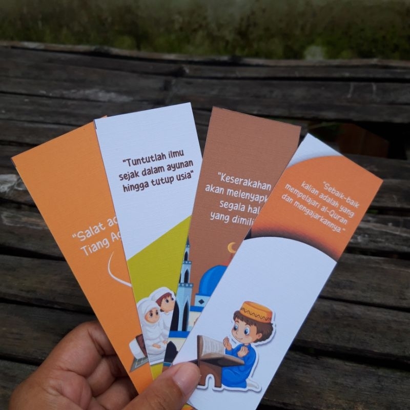 

Pembatas Bacaan Anak Soleh Muslim-Pembatas Buku Muslimah-Bookmark Anak Soleh