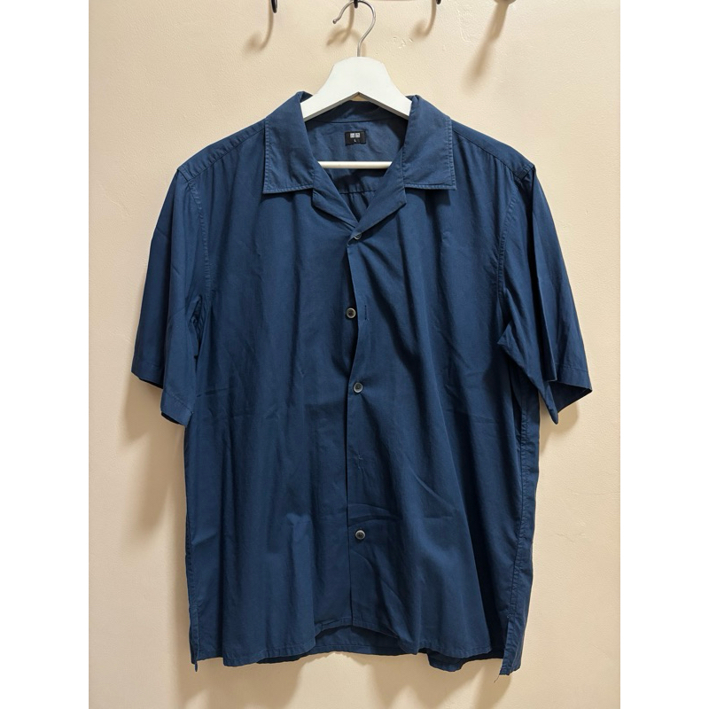 Preloved (PL) - Kemeja Pria UNIQLO Bahan Katun Warna Navy Blue Ukuran L