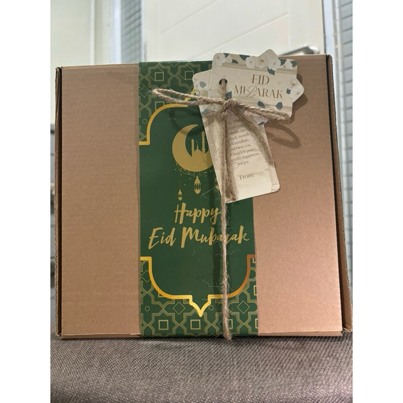 

Hampers Idul Fitri / Eid Hampers Family Pax - Dimsum Mentai