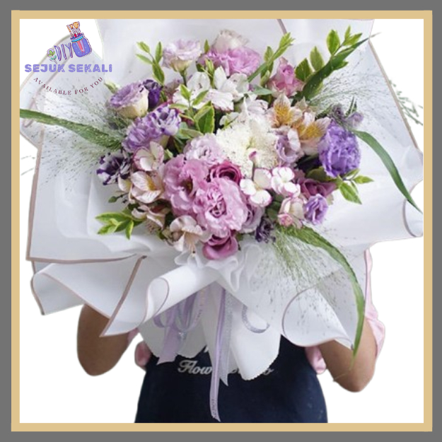 

Kertas Buket Bunga GARIS EMAS / Flower Wraping Paper LINE GOLD / Kertas Cellophane (5 Lembar)