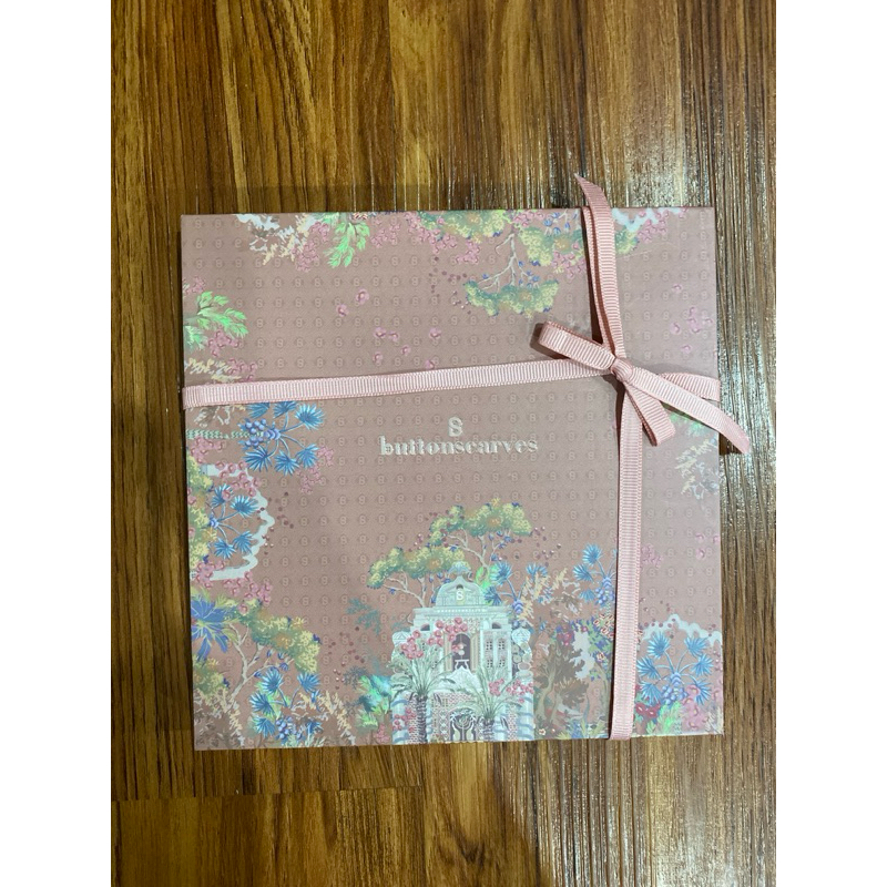 Buttonscarves sale ukuran 90x90 Original 100%, New with tag