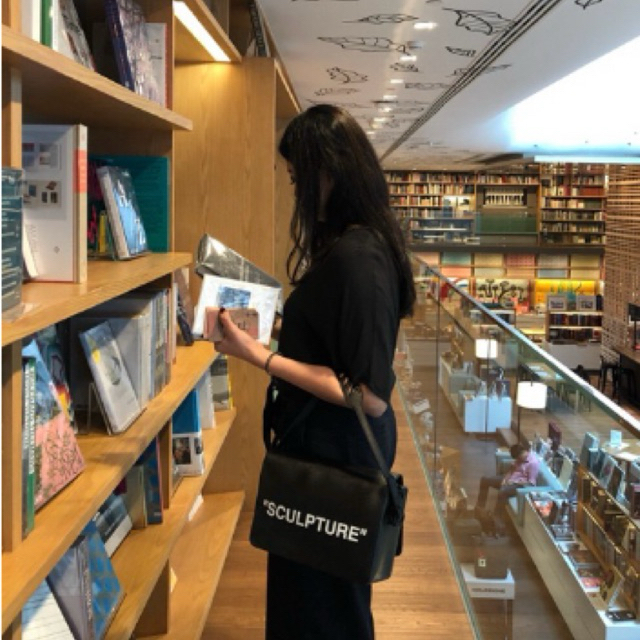 Preloved Off-White Virgil abloh