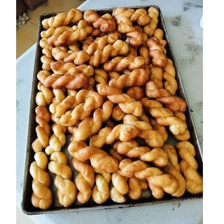 

20 pcs donat kepang twist donut homemade fresh by bolu Kemuning