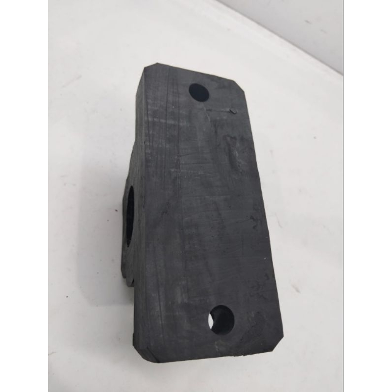 Stoper Belakang Isuzu Panther 2, 5/ TBR 54 Ex ban.