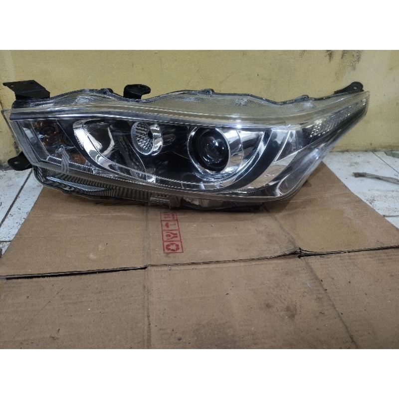headlamp yaris lele 2016 2017 original