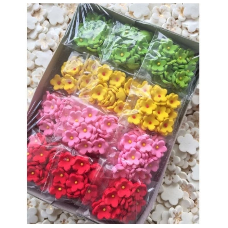 

Gumpaste Hiasan Kue Bunga isi 20pcs , Hiasan bunga dapat dikonsumsi