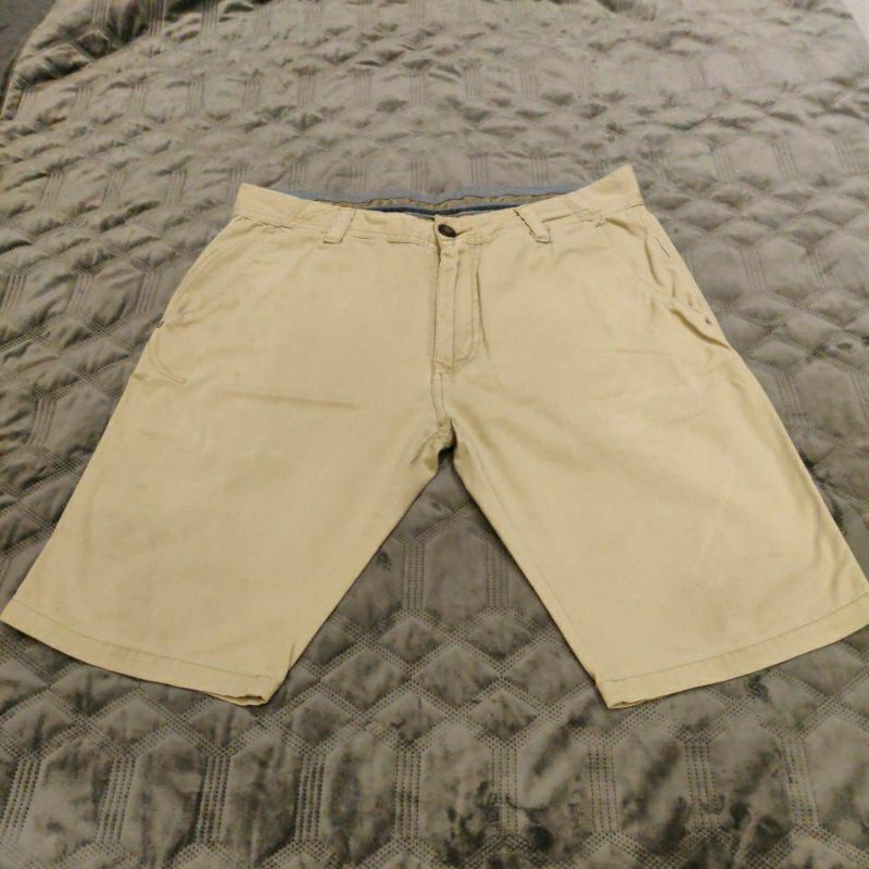 PRELOVED Celana Pendek Pria