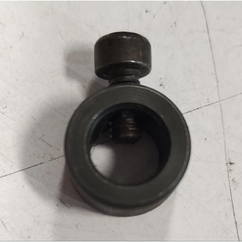 Penjepit Mata Mesin Jigsaw MODERN M-2200B M2200 B M 2200 B Sparepart