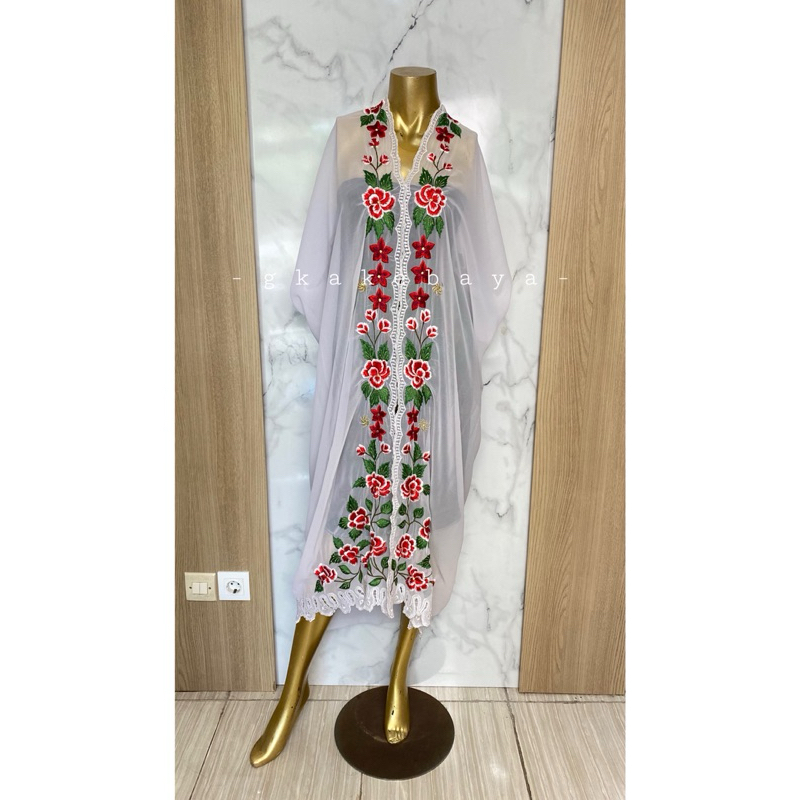 KEBAYA PANJANG BORDIR BUNGA PUTIH/KAIN KEBAYA/KEBAYA BALI