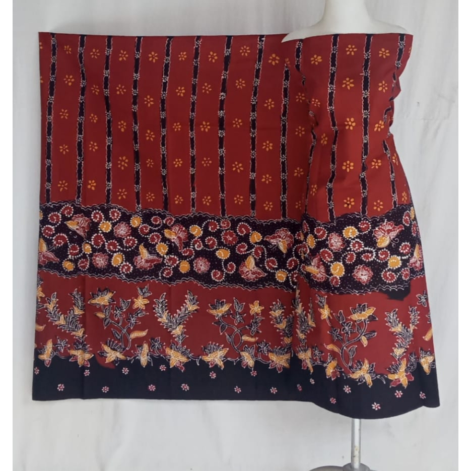 KAIN BATIK TULIS MADURA WARNA MERAH MARON
