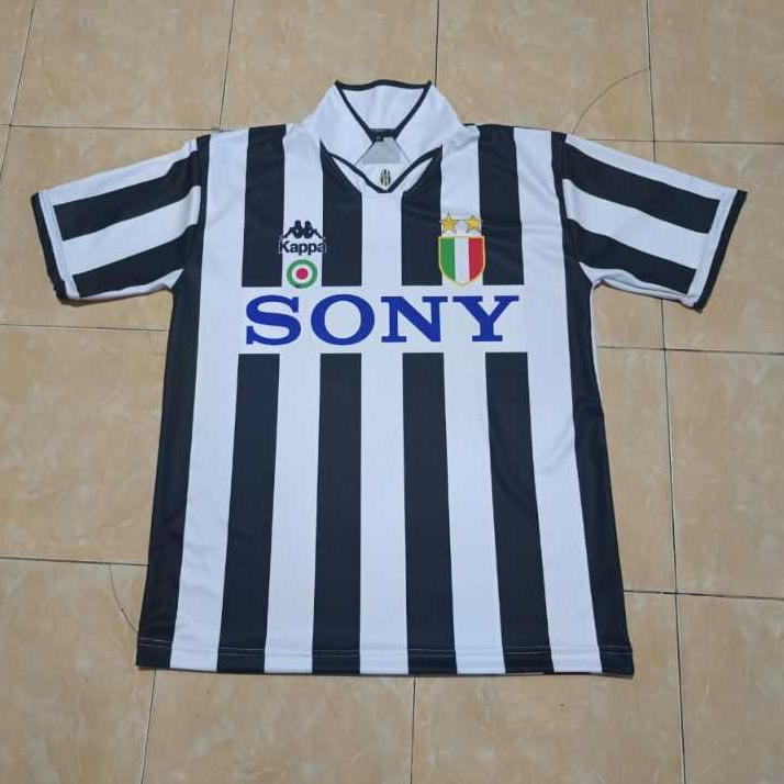 Jersey Retro Juventus 1996 Home & Away