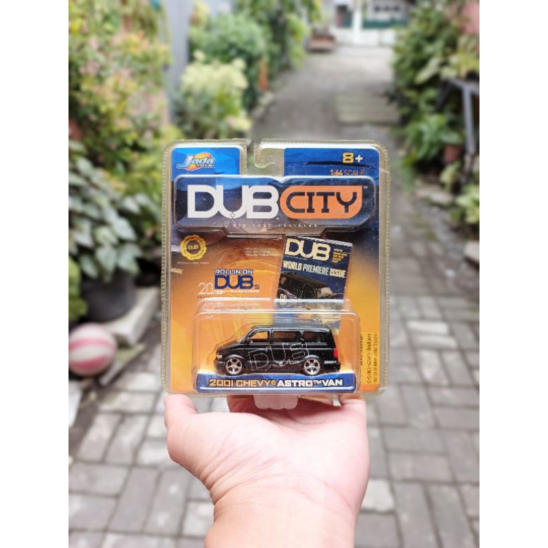 Diecast JadaTOYS 1/64 DUB CITY 2001 CHEVY ASTRO VAN Black DUB