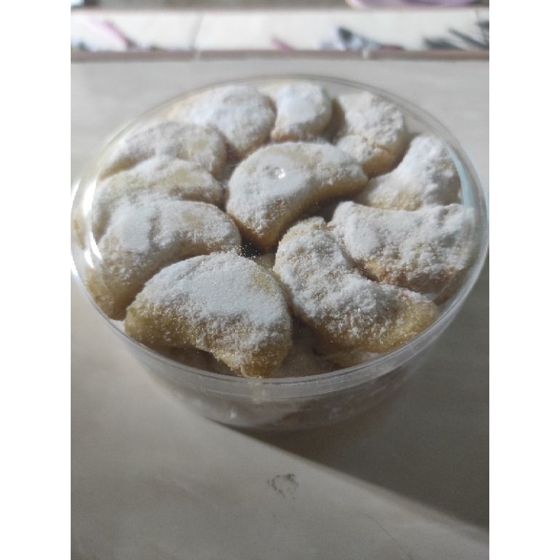 

Kue Putri salju/ kue lebaran 250 gram