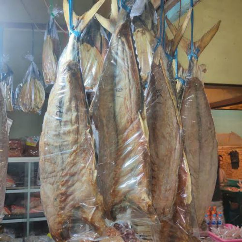 

Ikan Asin tenggiri 100gram pontianak/ ikan asin tenggiri pontianak 100gram
