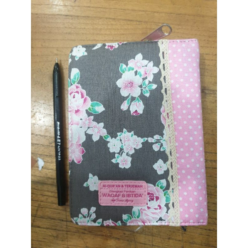Al-Qur'an AlQur'an arab terjemah waqaf ibtida resleting motif Pink ukuran 15x11 cm