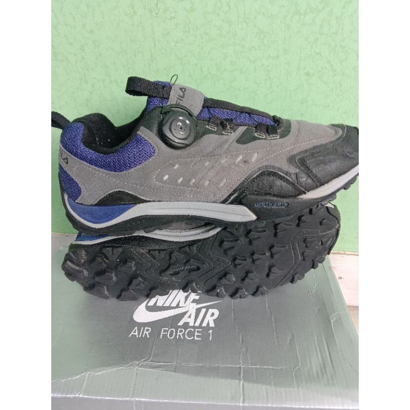 sepatu fila Boa 41