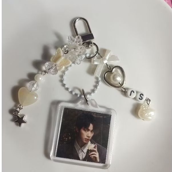 Custom Keychain (Acrylic Frame) ໒꒱ ‧₊˚ (Baca Deskripsi)