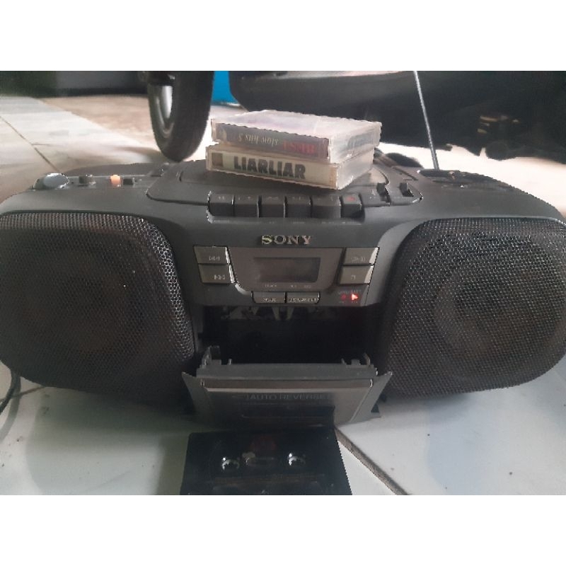 Compo Sony CFD-131 suara bersih mega bass