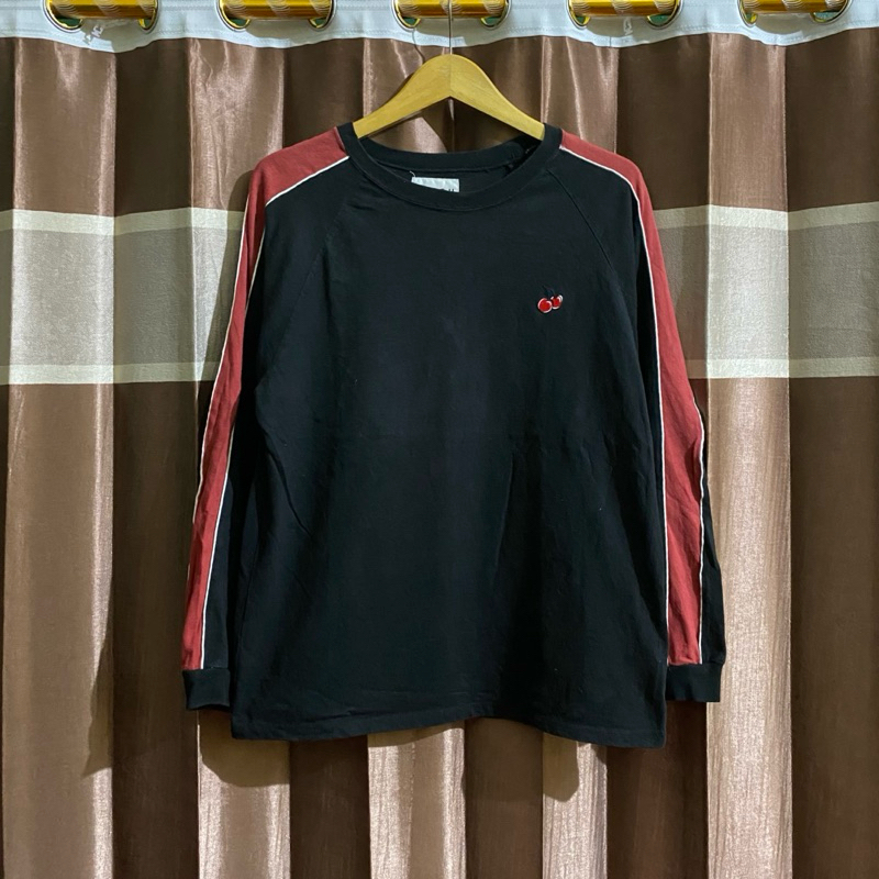Kaos Kirsh - Size M - Baju long sleeve