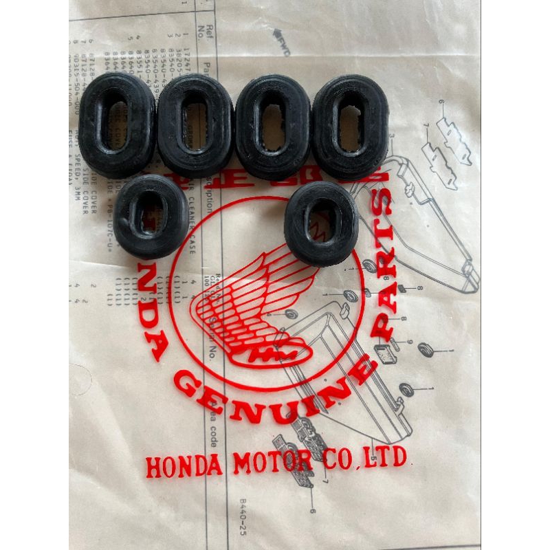 karet bracket box aki karet box aki karet bracket tepong Honda gl100 gl125 cb100 cb125
