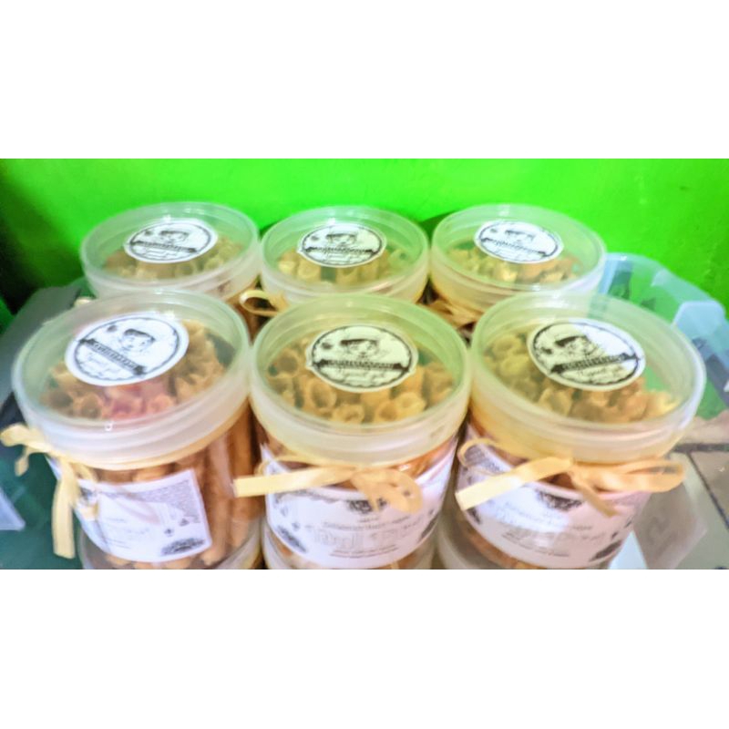 

kue rokok (semprong)