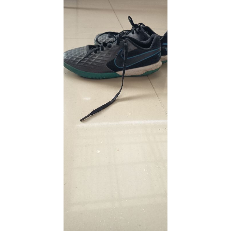 sepatu adidas ori sepatu bola anak laki laki (preloved)