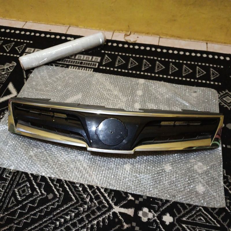 grill Nissan grand Livina ultimate