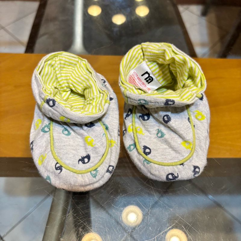 Sepatu Bayi Mothercare New Born Preloved
