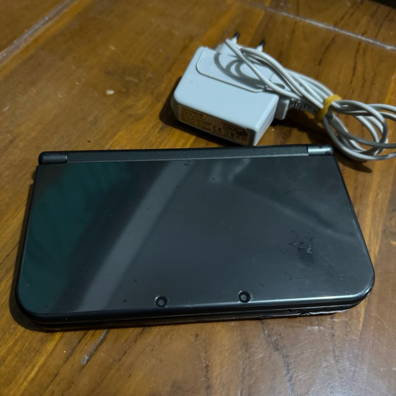 Nintendo New 3DS LL Hitam CFW LUMA 64GB FULL GAMES