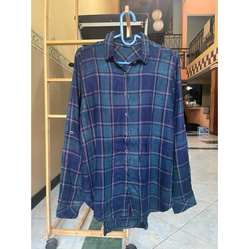 Kemeja basic C2 casual fit