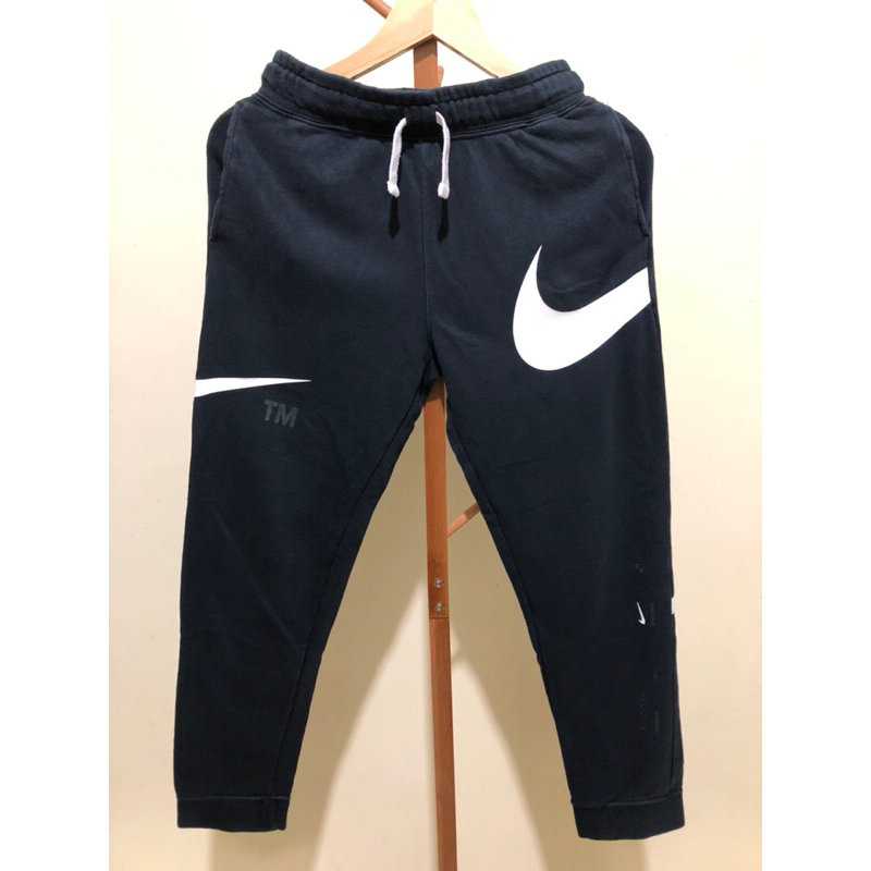Celana Jogger Nike Swoosh