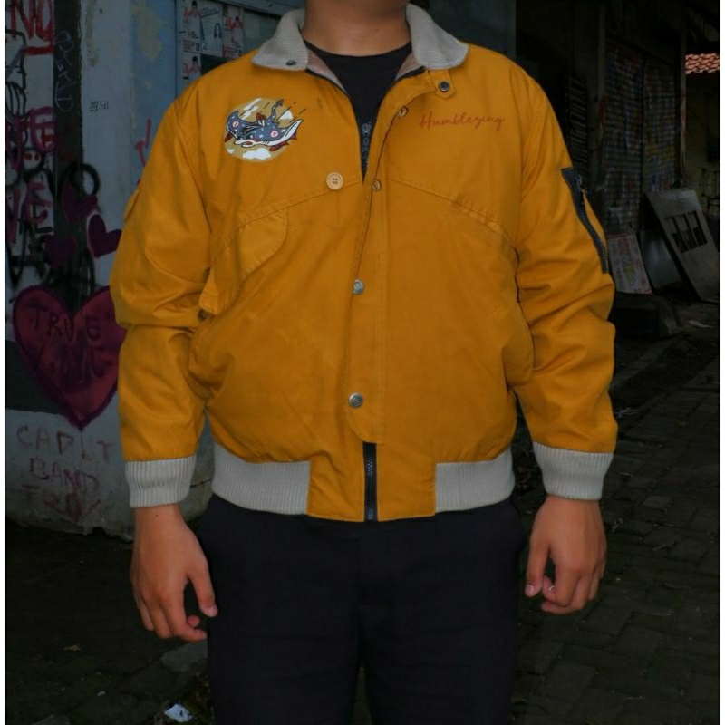 Humblezing - Manta Flying